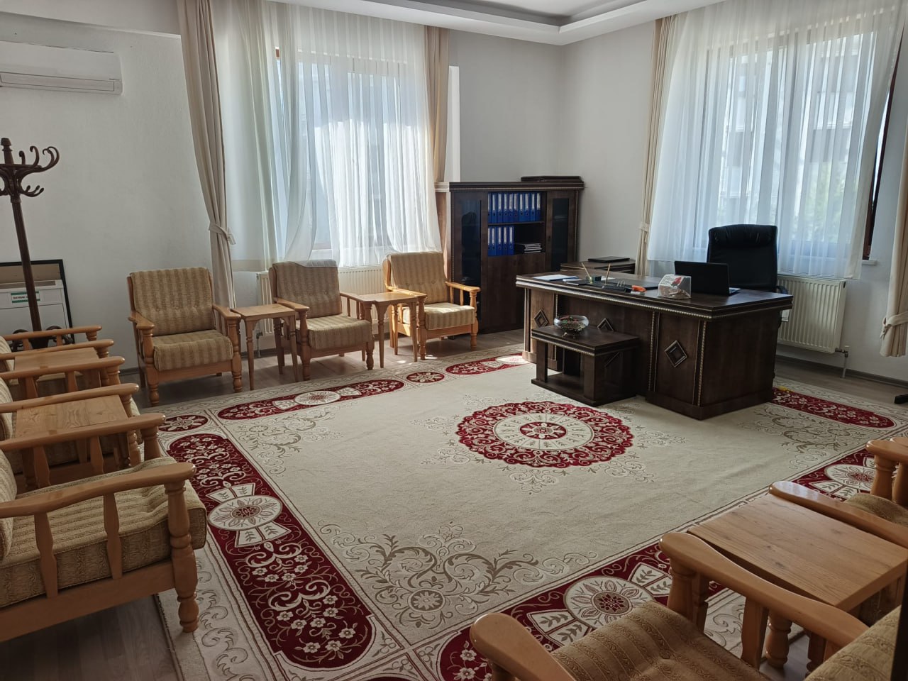 Toplu kahvaltı ve yemek alanı