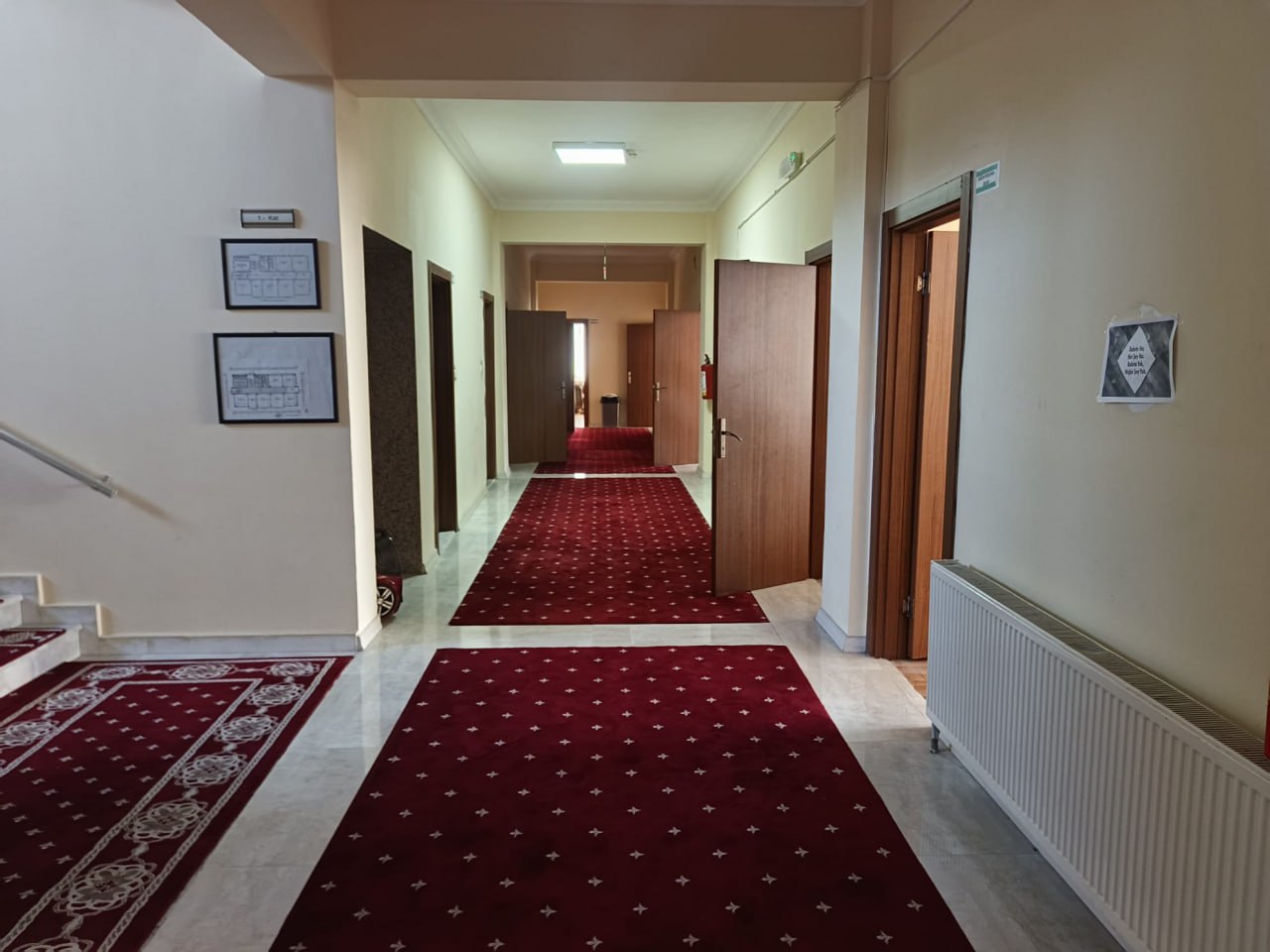Yurt koridoru ve ortak yaşam alanı
